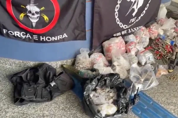 Operação do Bope e PRF no Complexo do Chapadão mostra material apreendido