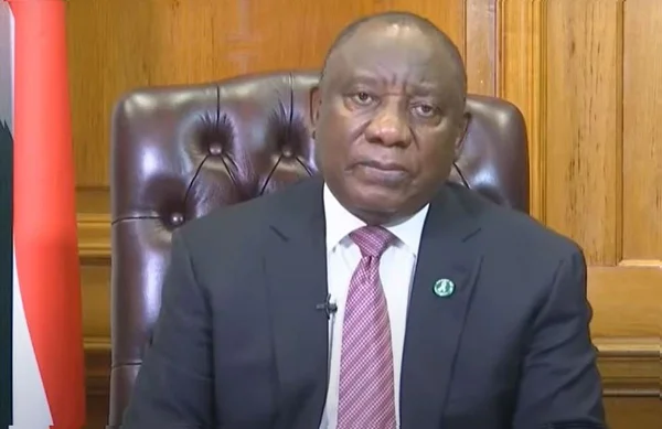 Presidente da África do Sul critica países que fecharam fronteiras