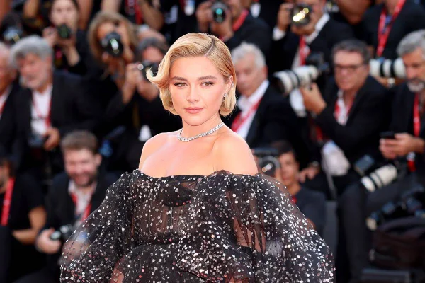Florence Pugh tapete vermelho