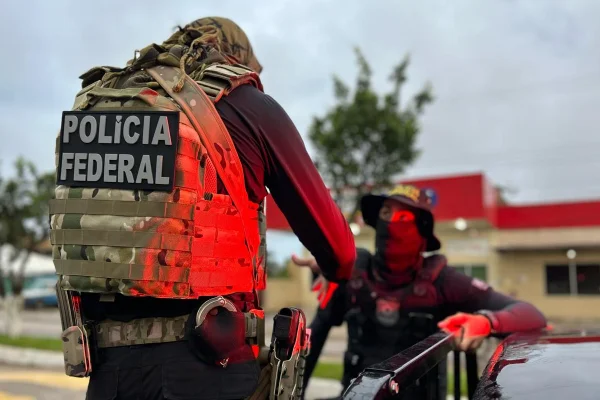 PF faz operação contra pornografia infantil e apologia ao nazismo