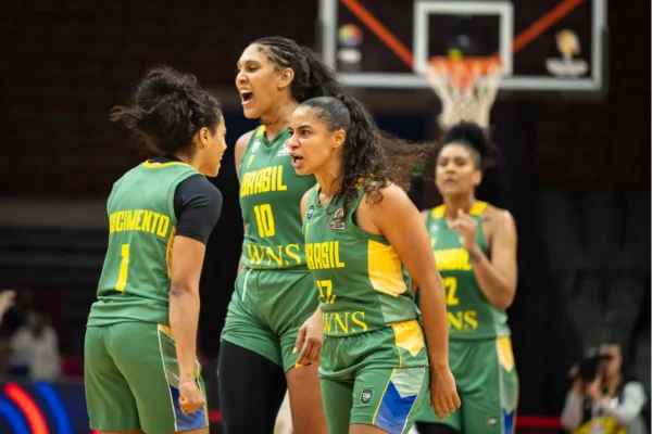 Brasil perde para China e é eliminado do Pré-Mundial de Basquete