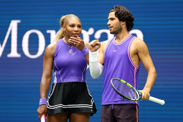 US Open: Alcaraz e Serena Williams vencem na estreia das duplas mistas