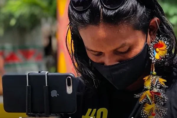 Indígenas fazem sucesso nas redes sociais