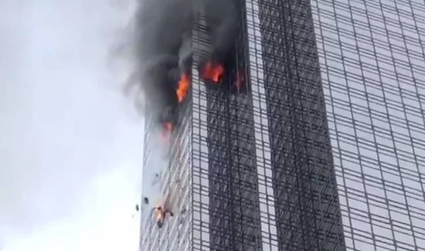 Incêndio atinge Trump Tower em Manhattan e tem vítima fatal