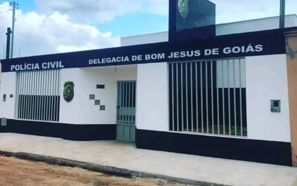 imagem colorida delegacia bom jesus de goias esfaqueado