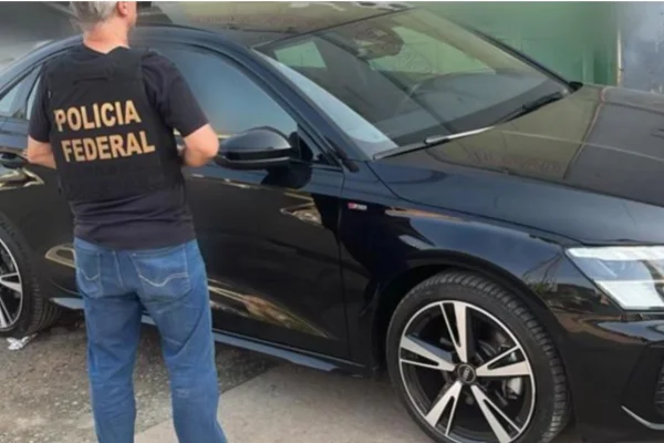 Candidato a vereador é preso por enviar mais de 70 pessoas aos EUA