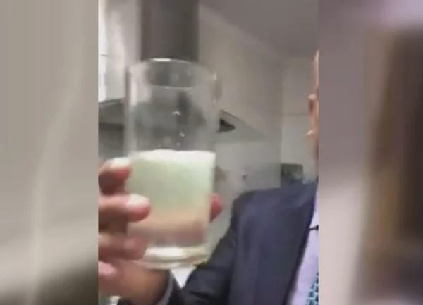 Nas redes sociais, pastor prega gargarejo milagroso contra o coronavírus