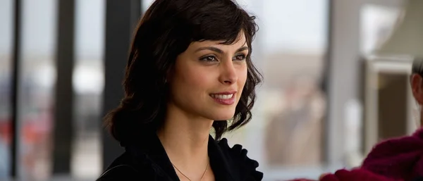 A brasileira Morena Baccarin sobe mais um degrau em Hollywood com a estreia de “Deadpool”