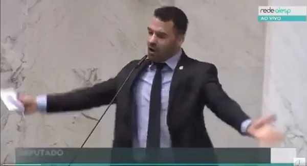 Em 3 anos, deputado Arthur do Val nomeou apenas 2 mulheres no gabinete