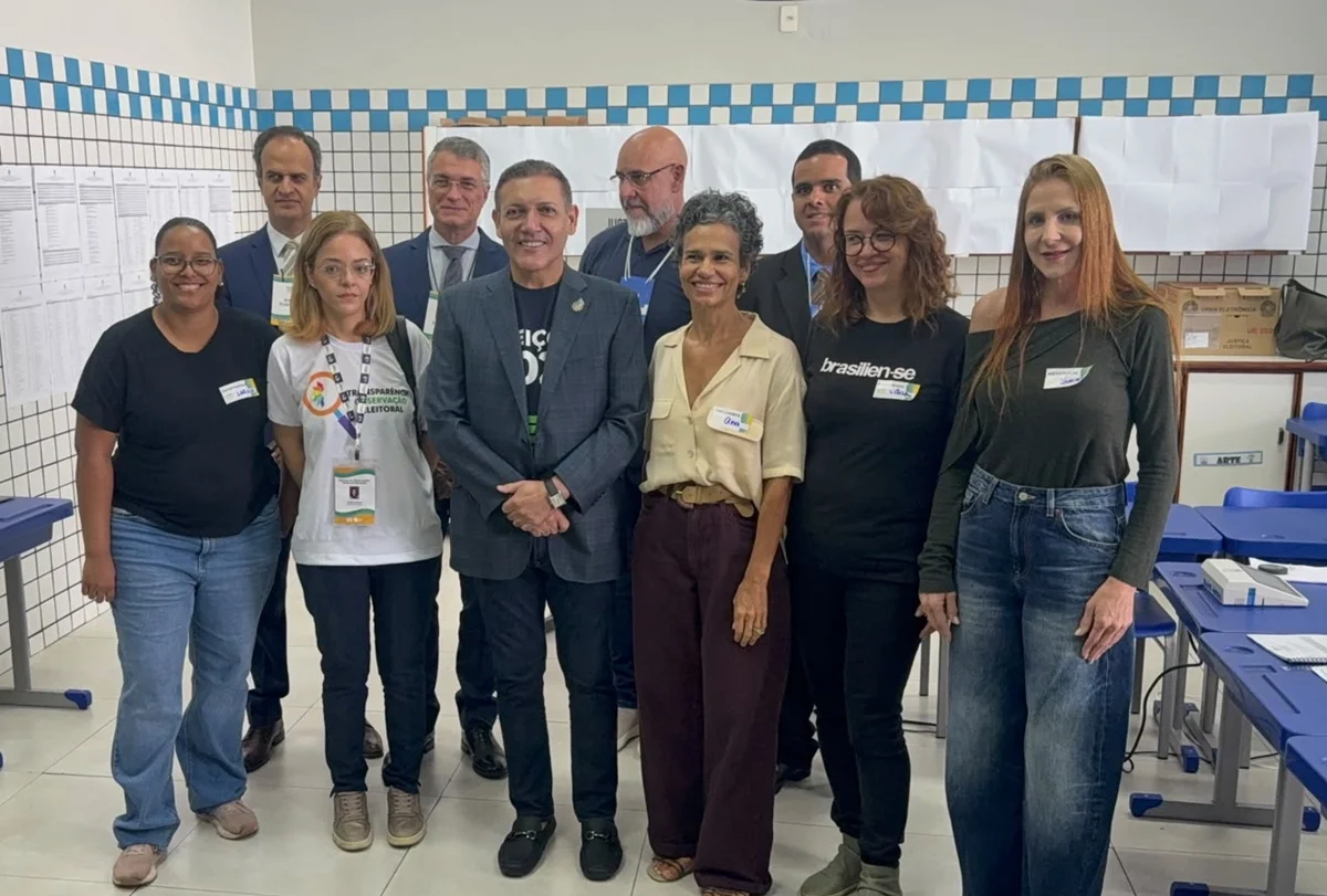 Nunes Marques chega para votar neste domingo Nunes Marques chega para votar neste domingo