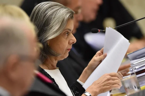 Cármen Lúcia vota pela suspensão do “dossiê antifascista” do governo