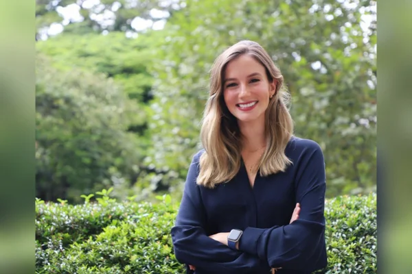 A ex-bailarina brasileira Luana Lopes Lara, mineira de 29 anos, tornou-se, nessa terça-feira (2/12), a brasileira bilionária mais jovem do mundo a construir a sua própria fortuna