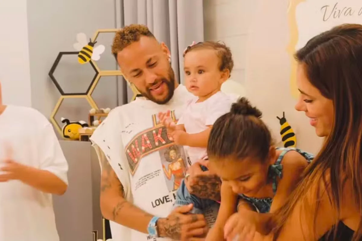 Neymar, Mel, Mavie e Bruna Biancardi. Neymar, Mel, Mavie e Bruna Biancardi.
