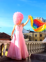 Fernando Magrin largou a vida de executivo para se dedicar à arte drag queen 