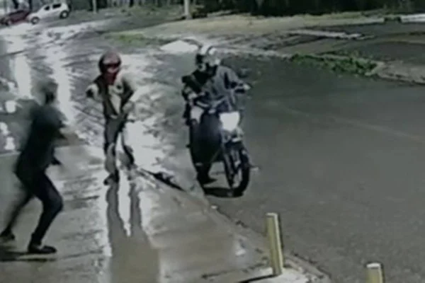 Homem é ameaçado de morte e perseguido em tentativa de assalto