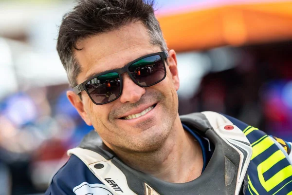 O grave acidente aconteceu durante o 21º Rally Cuesta, em Botucatu, no interior de SP. O piloto de moto Francine Rossi tinha 48 anos - Metrópoles