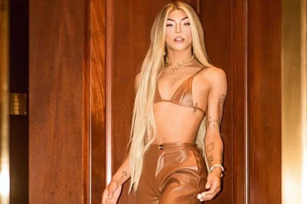 Pabllo Vittar diz ter sonhado que presidente do Brasil era drag queen