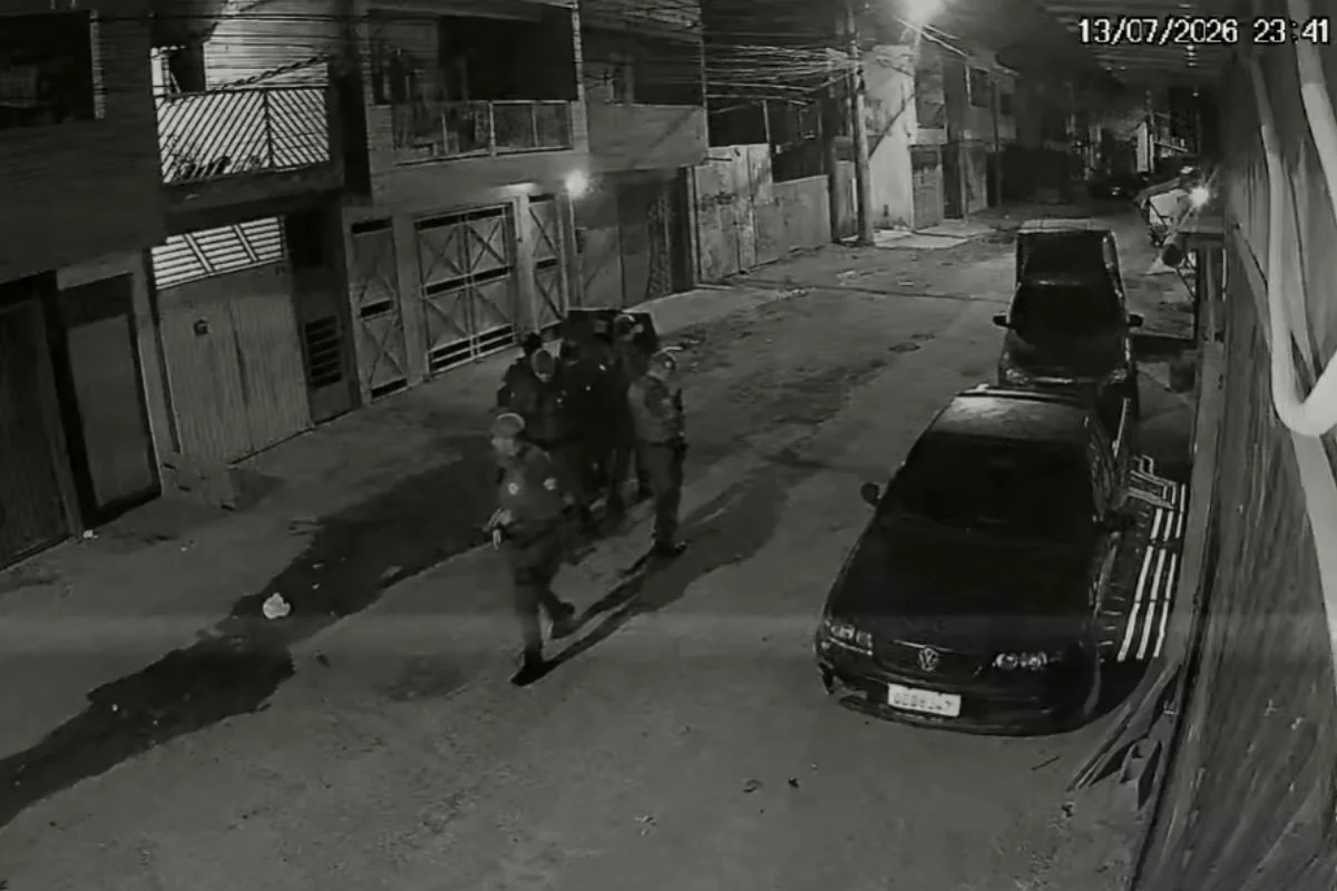 Após morte de pastor em abordagem da PM, protesto fecha rua em SP - imagem 5 Após morte de pastor em abordagem da PM, protesto fecha rua em SP - imagem 5