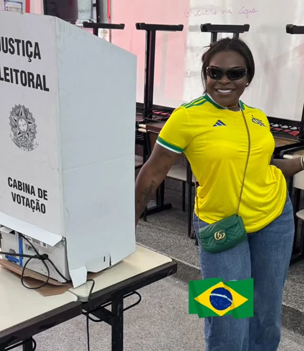 Jojo Todynho vota no 1º turno das eleições de 2026 Jojo Todynho vota no 1º turno das eleições de 2026