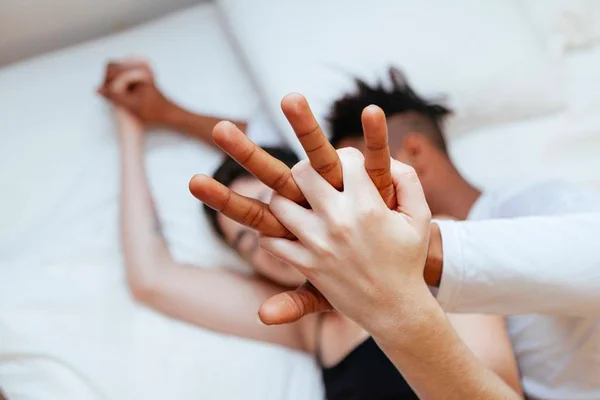 Sexo além da penetração: 3 passos do tantra na prática
