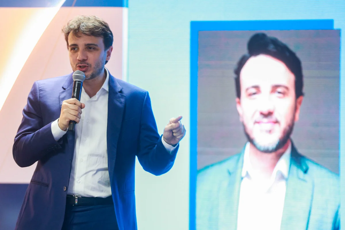 Renan Santos critica interferência estrangeira em obras no Brasil - imagem 1 Renan Santos critica interferência estrangeira em obras no Brasil - imagem 1