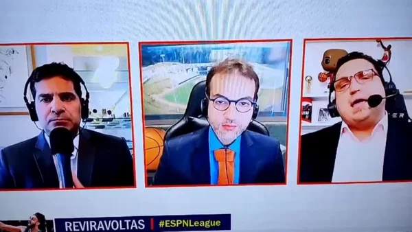 Comentarista é interrompido e xinga ao vivo: “Calma aí, c******!”