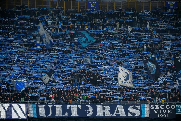 Ultras do Napoli atacam torcedores do Sporting antes da Champions