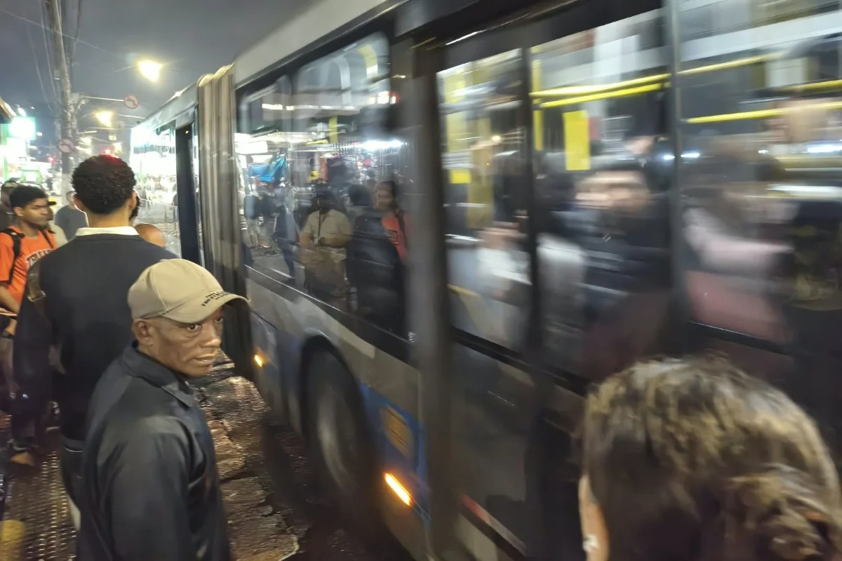 Ônibus na zona sul de São Paulo Ônibus na zona sul de São Paulo