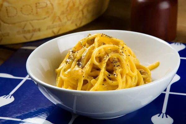 macarão carbonara sem carne - metrópoles