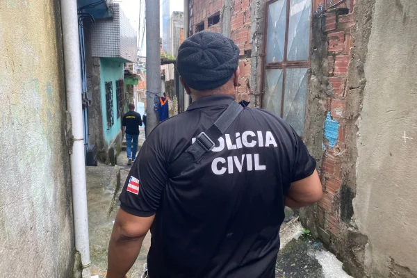 Foto de policial civil na Bahia