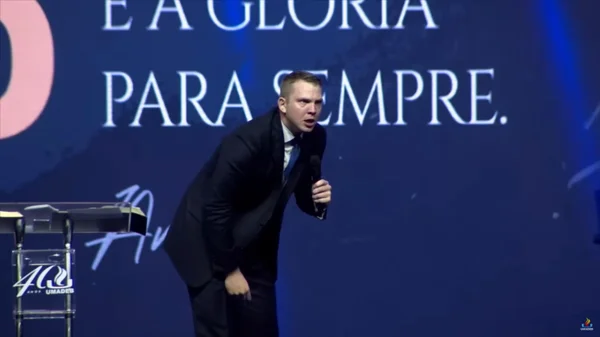 David Eldridge, pastor dos Estados Unidos