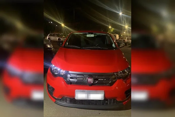 DF: menores roubam carro de motorista de aplicativo perto de igreja