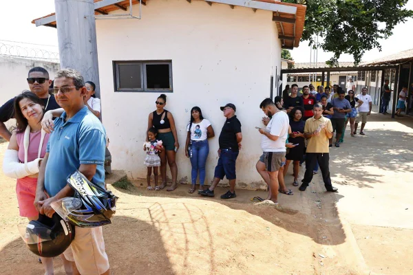 Imagem colorida de eleições na Cidade Ocidental, no Entorno do DF