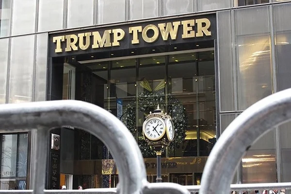 Eike Batista está hospedado em prédio de Donald Trump, em NY