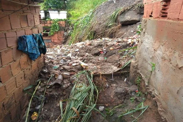 Criança de 2 anos morre em desabamento de casa no Morro do Feijão