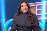 Patrícia Abravanel comete gafe e entrega resposta de pergunta no Show do Milhão