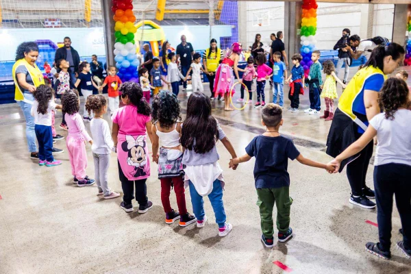 Foto colorida de um dos recreios do programa em São Paulo - Metrópoles
