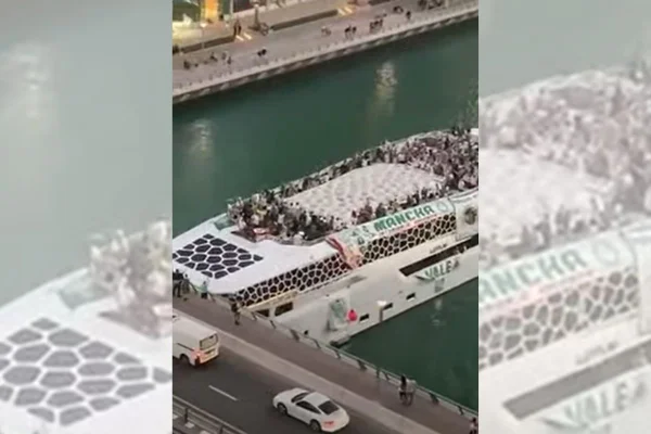Torcida do Palmeiras em Abu Dhabi