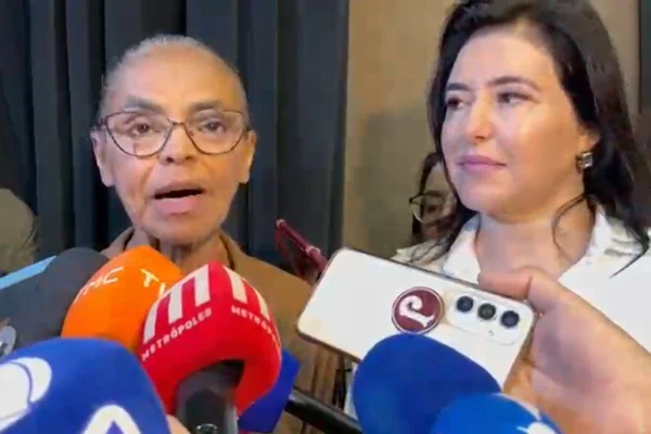 Marina Silva e Simone Tebet em evento na manhã desta sexta (1º/5) em São Paulo - Metrópoles