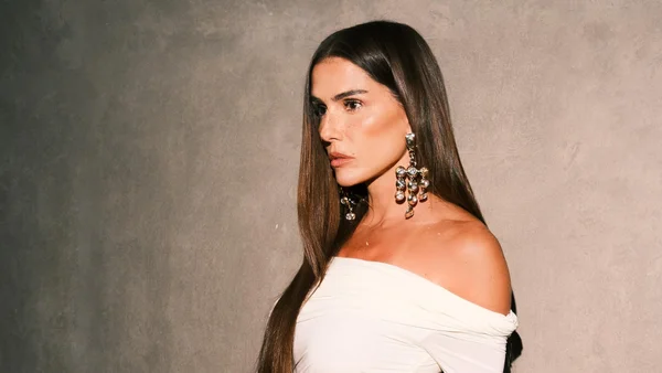 deborah secco