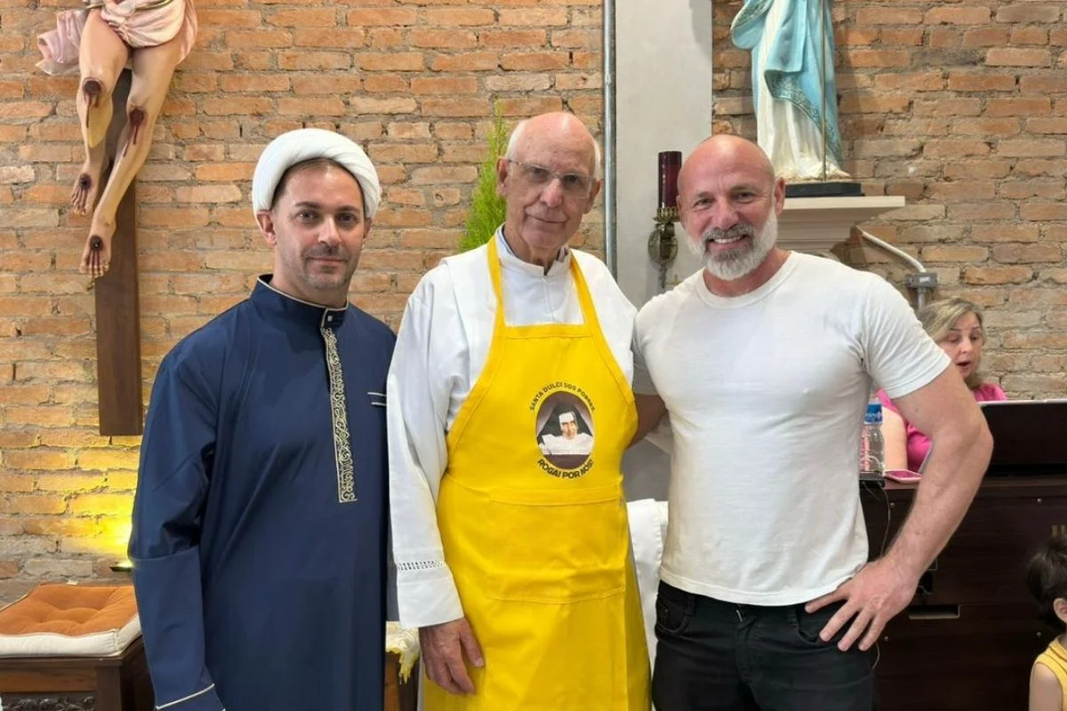 Padre Júlio continua proibido de usar as redes e fazer lives. Entenda - imagem 7 Padre Júlio continua proibido de usar as redes e fazer lives. Entenda - imagem 7