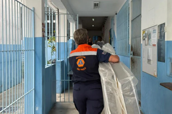 Desde dezembro, os temporais no estado de São Paulo já deixaram 21 pessoas mortas em todo o estado, segundo balanço da Defesa Civil - Metrópoles