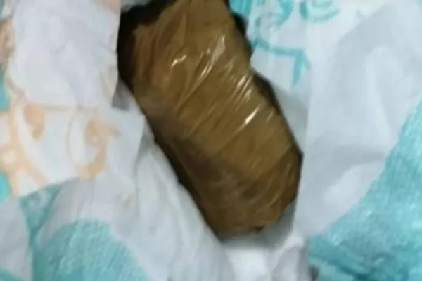 droga encontrada em fralda de bebê em goiás