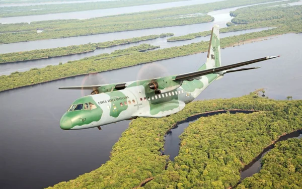 FAB licitação C-105