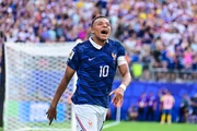 Kylian Mbappé lidera a seleção francesa em confronto eliminatório diante do Paraguai Kylian Mbappé lidera a seleção francesa em confronto eliminatório diante do Paraguai