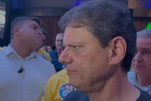 Imagem mostra Tarcísio de Freitas - Metrópoles