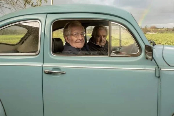 Noam Chomsky e Pepe Mujica