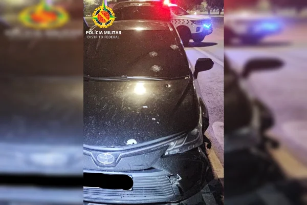 Bandido do RJ atropela PMs com carro blindado no centro de Brasília