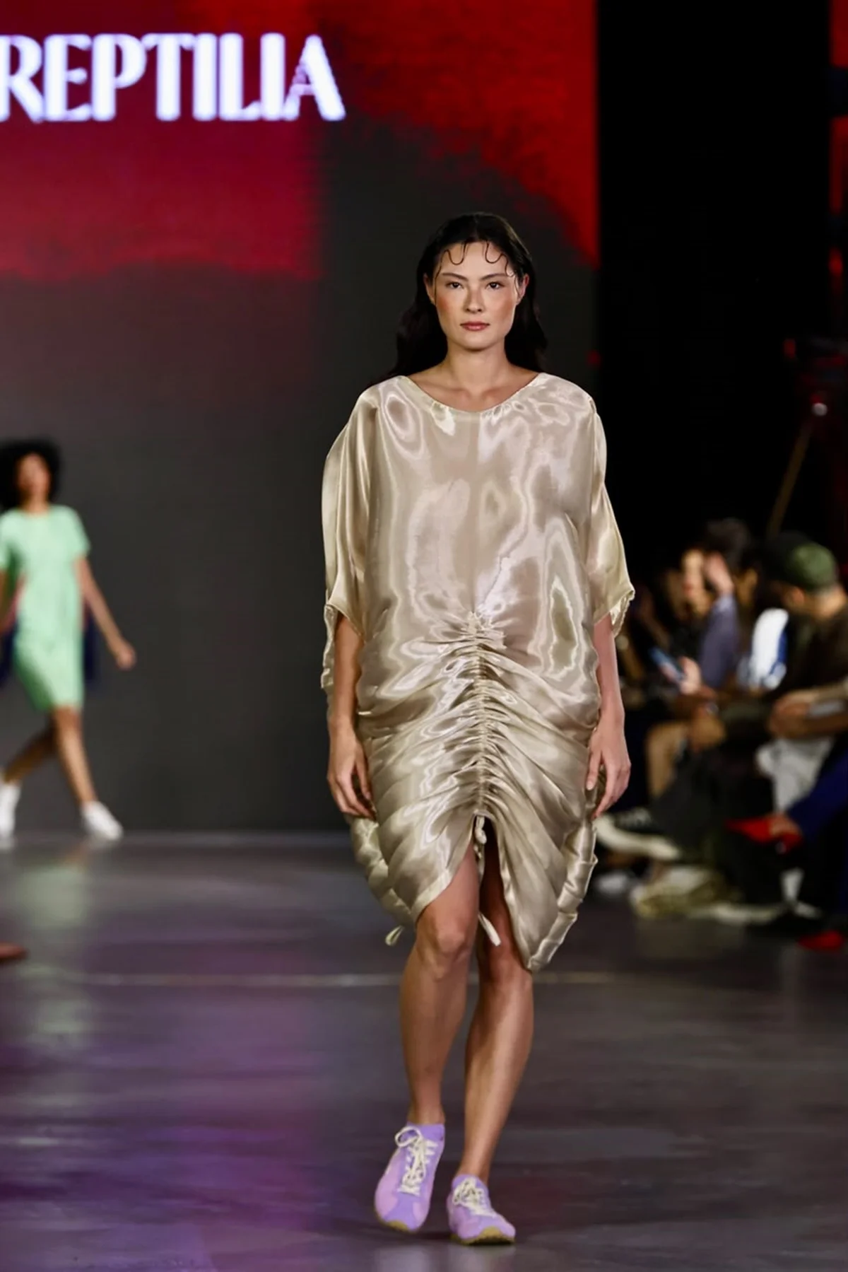 Reptilia, George Azevedo e Rostand celebram a moda no Metrópoles Catwalk - imagem 5 Reptilia, George Azevedo e Rostand celebram a moda no Metrópoles Catwalk - imagem 5