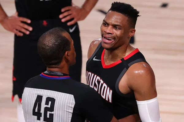 NBA: Lakers bate Rockets e volta à final em dia de fúria de Westbrook